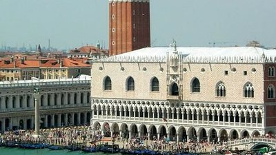 Ausgebucht: Spurensuche Kunst und Christentum